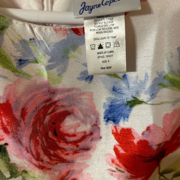 Floral dress - Picture 4 of 6